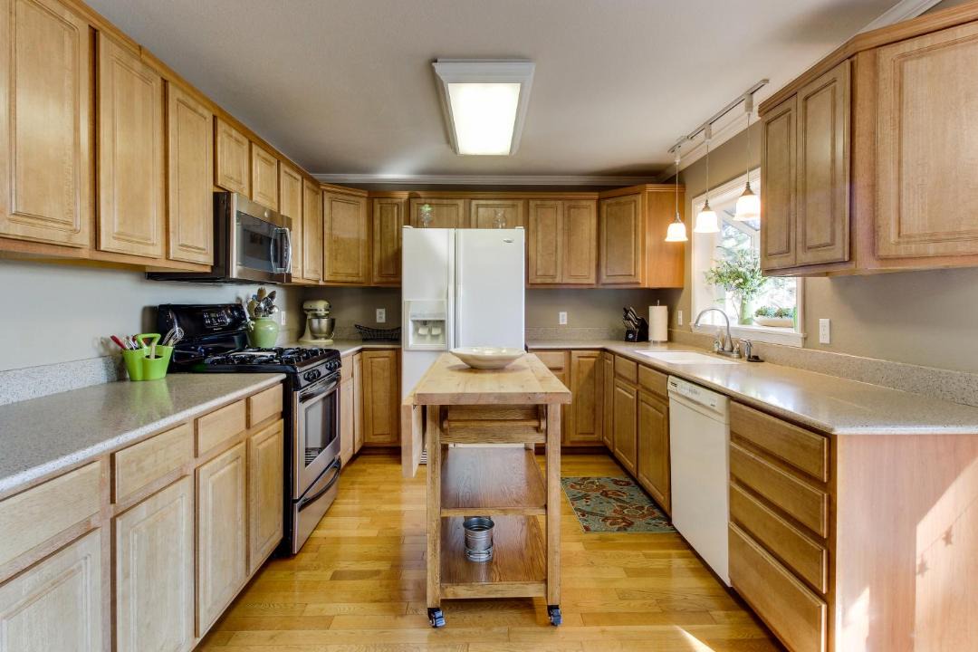 Photo of Kitchen in Lake Morton-Berrydale
