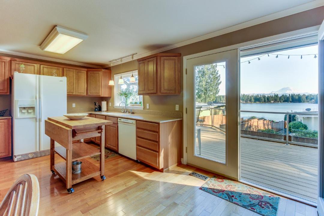 Photo of Others in Lake Morton-Berrydale