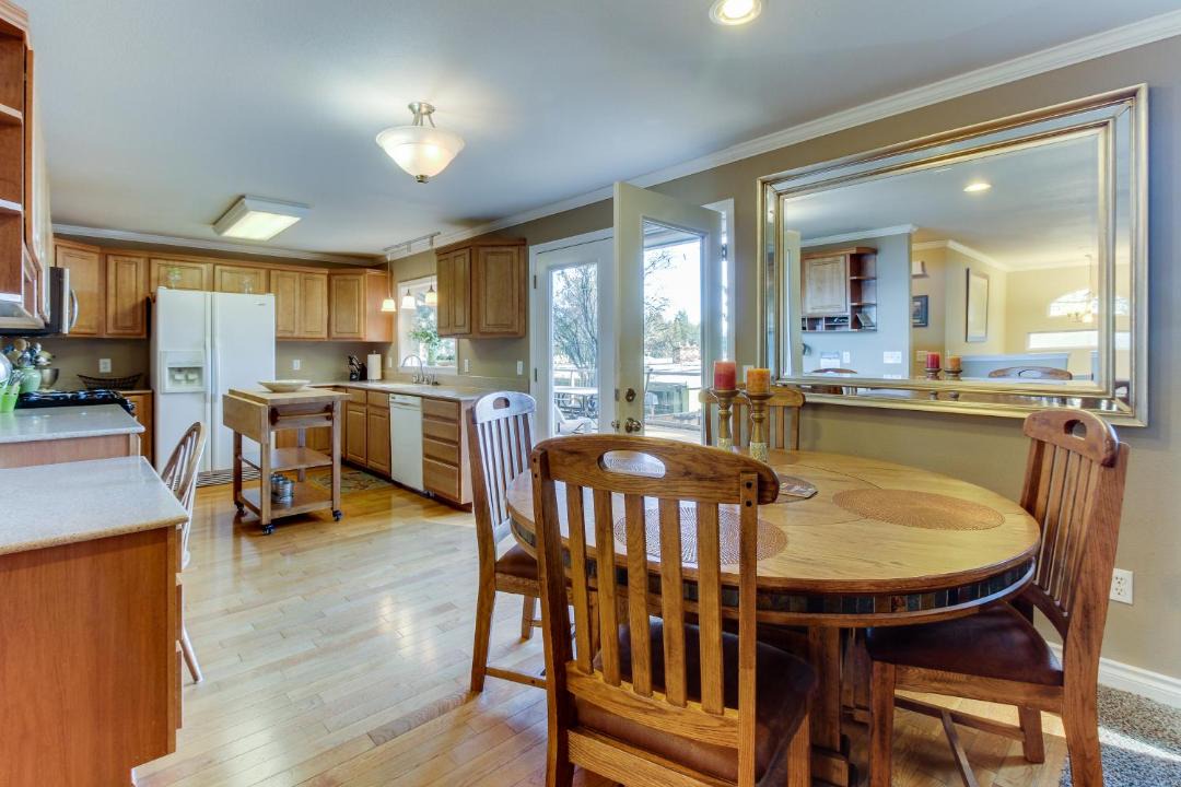 Photo of Livingroom in Lake Morton-Berrydale