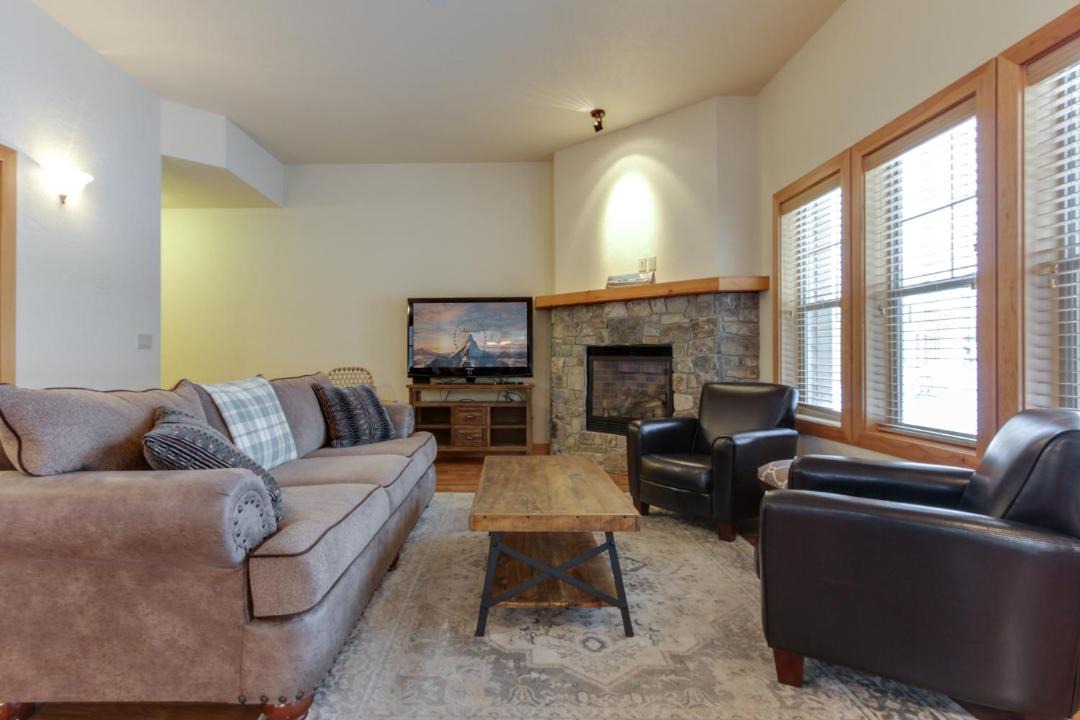 Photo of Livingroom in Dover Bay