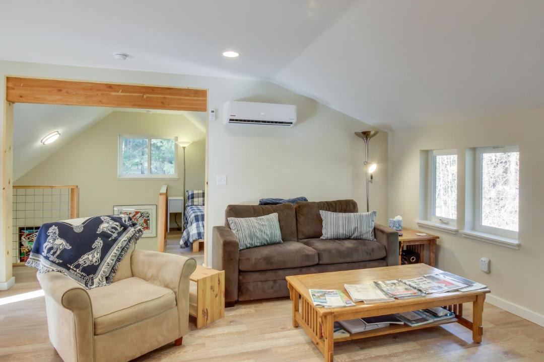 Photo of Others in White Salmon