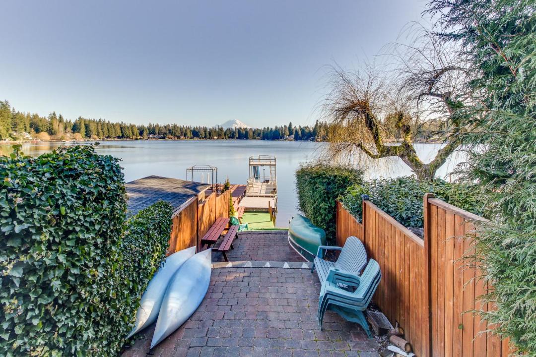 Photo of Others in Lake Morton-Berrydale