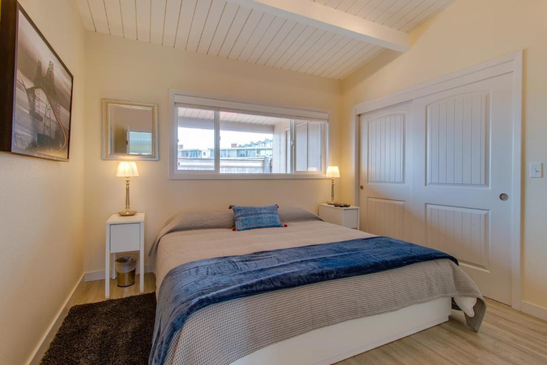Photo of Bedroom in Gearhart