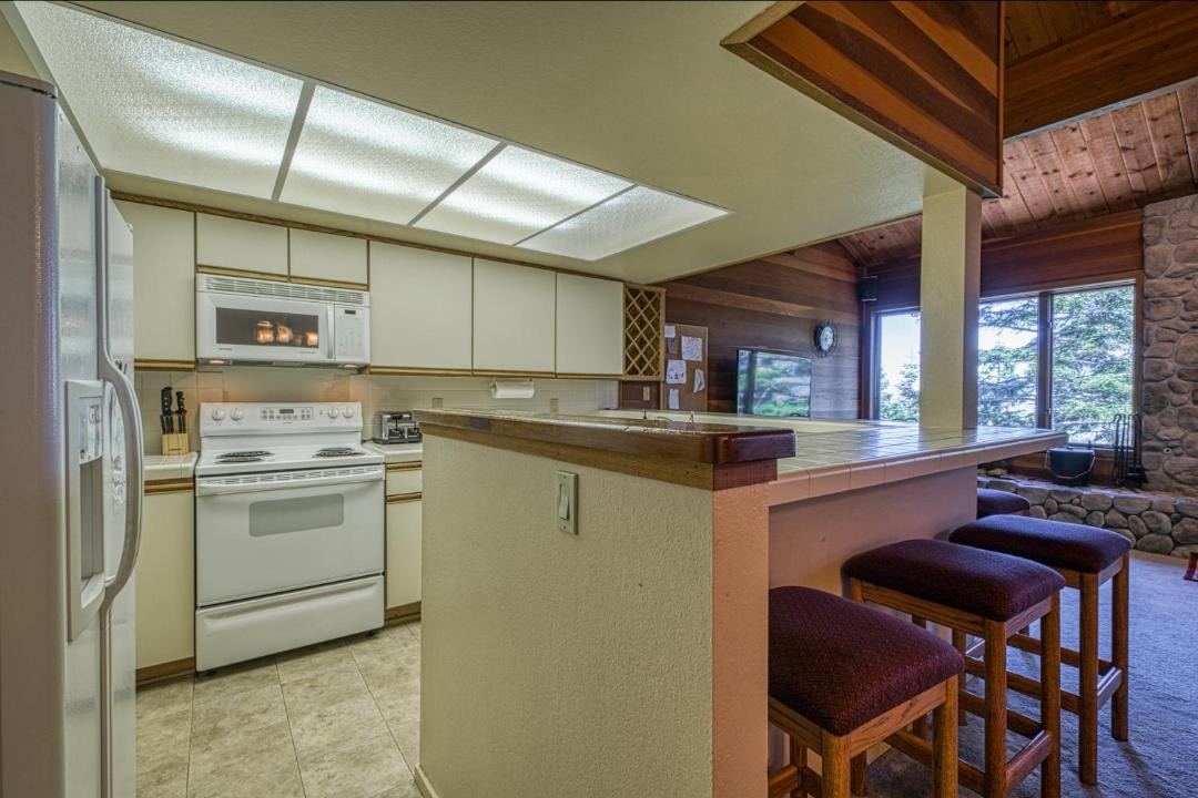 Photo of Kitchen in Mammoth Lakes