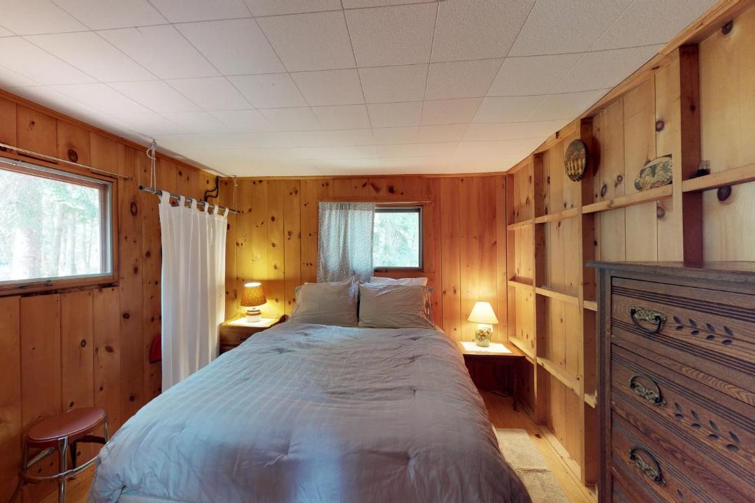 Photo of Bedroom in Northeast Somerset