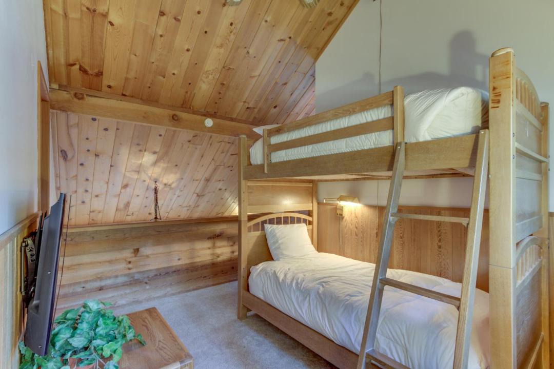 Photo of Bedroom in Sunriver