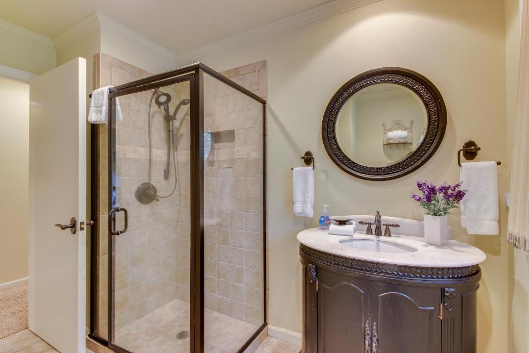 Photo of Bathroom in Sunriver