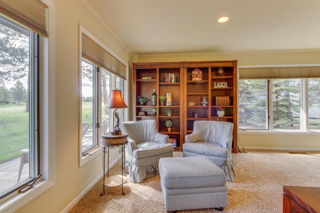Photo of Livingroom in Sunriver