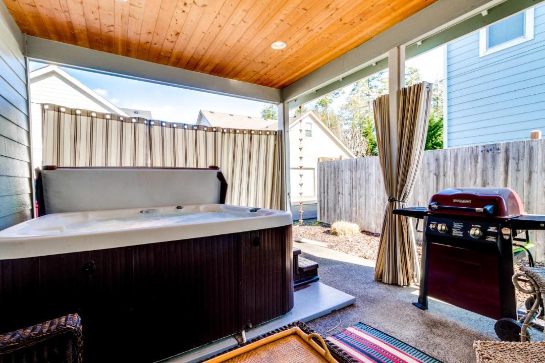 Photo of Others in Nehalem