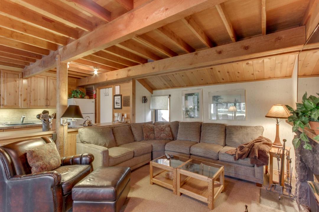 Photo of Livingroom in Sunriver