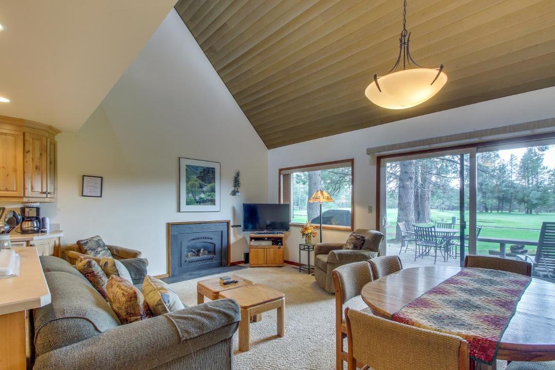 Photo of Livingroom in Overlook Park