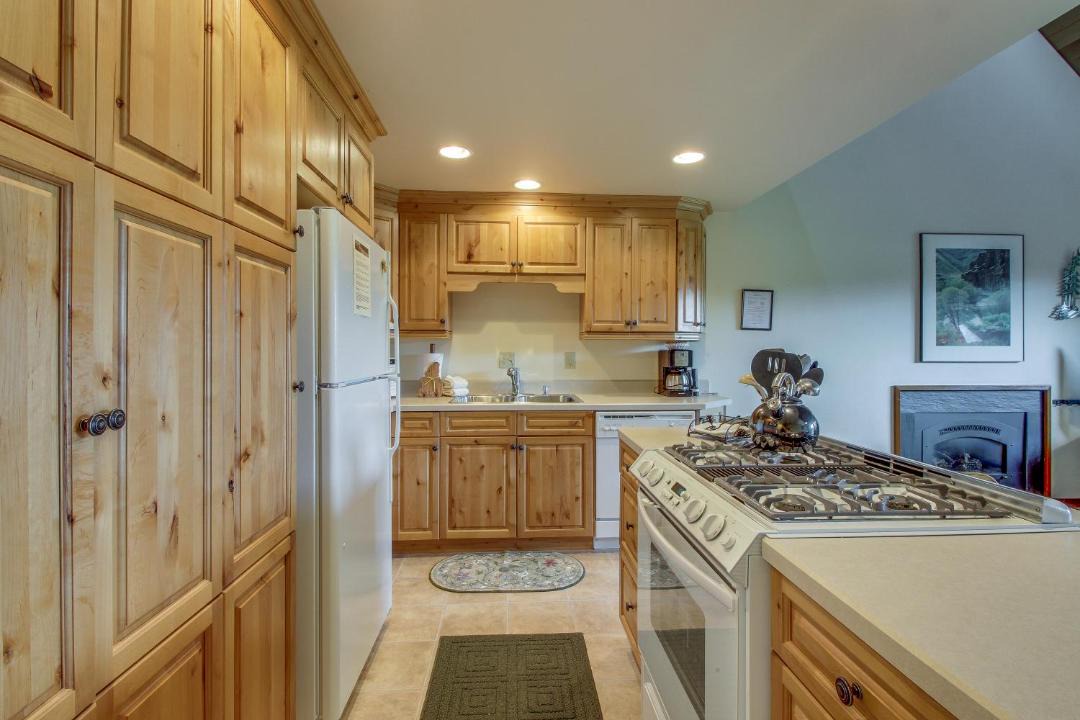 Photo of Kitchen in Overlook Park