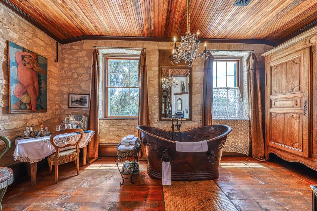 Photo of Livingroom in Fredericksburg