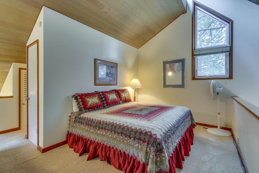 Photo of Bedroom in Overlook Park