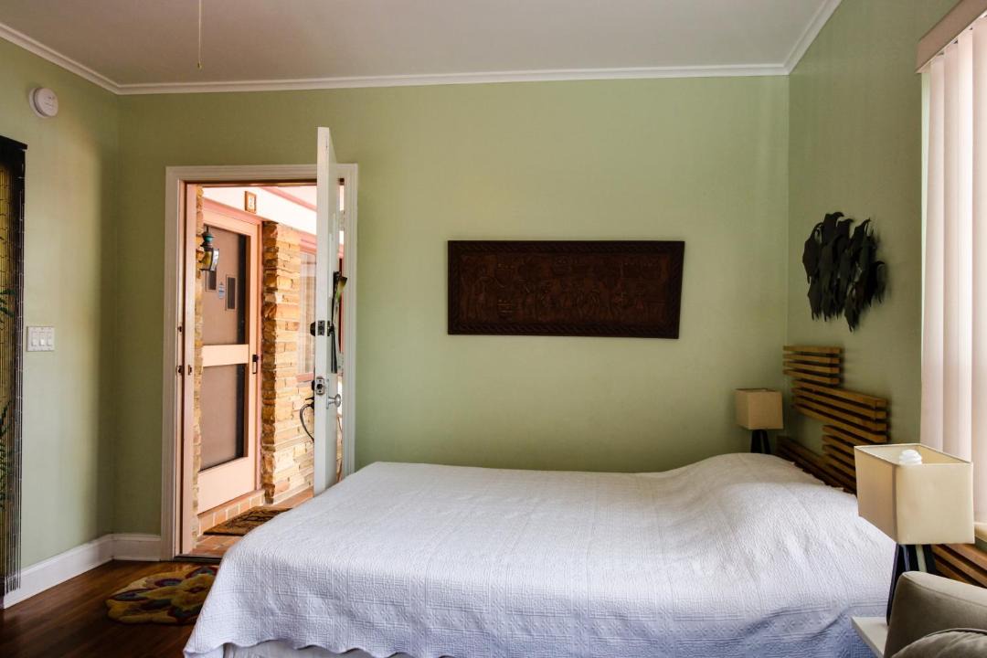 Photo of Others in Hollywood