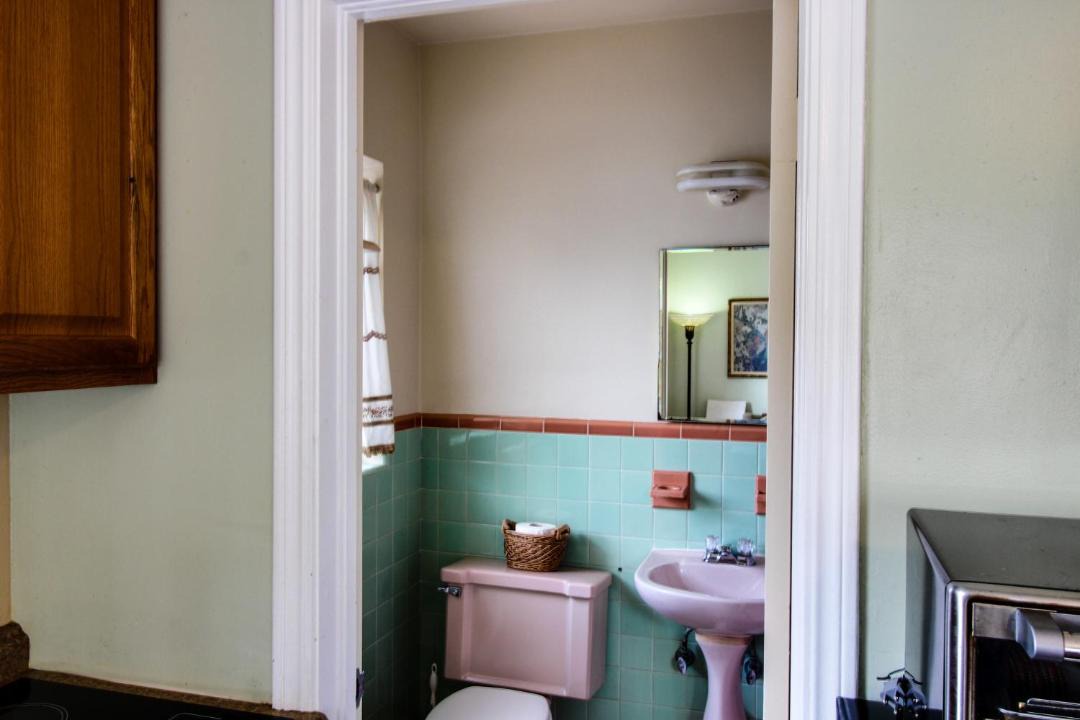 Photo of Others in Hollywood