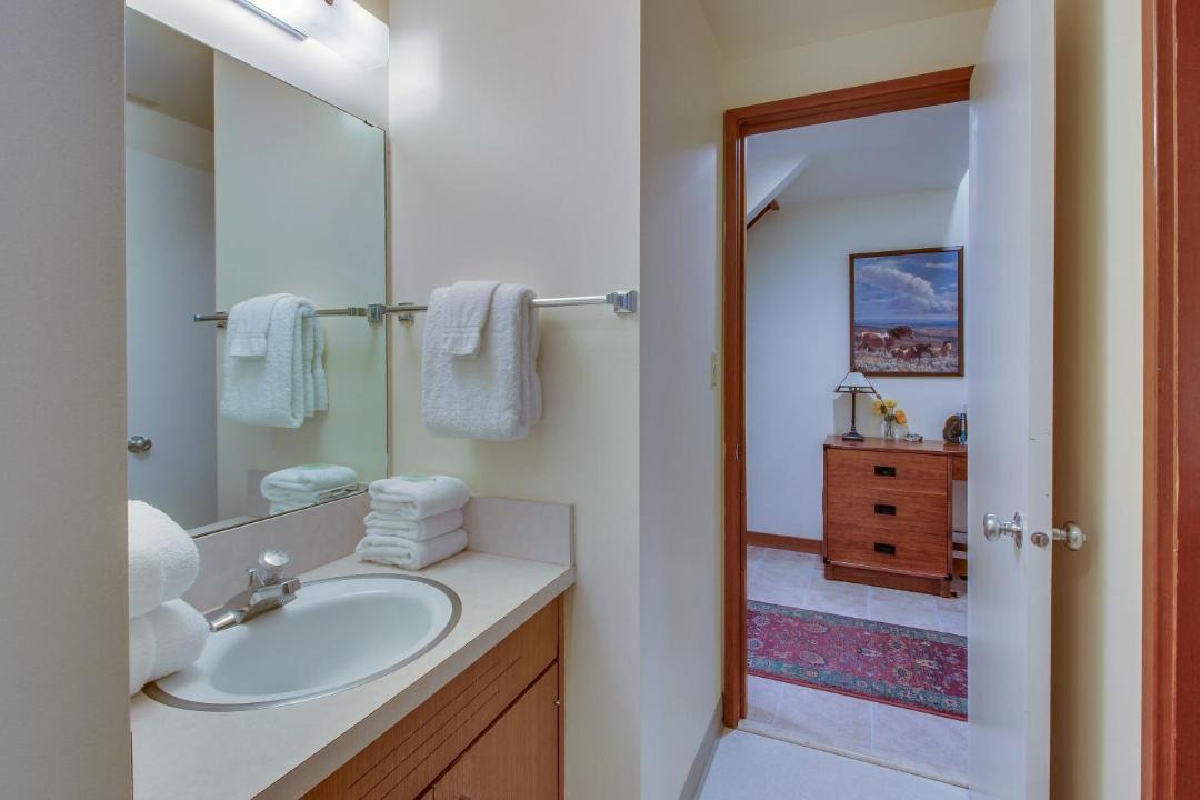 Photo of Bathroom in Overlook Park
