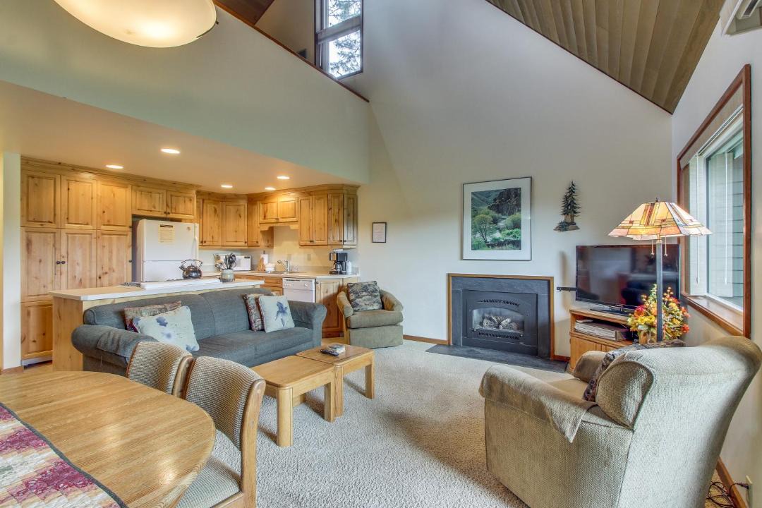Photo of Livingroom in Overlook Park