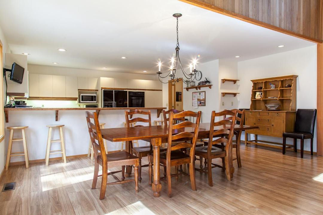 Photo of Livingroom in Black Butte Ranch