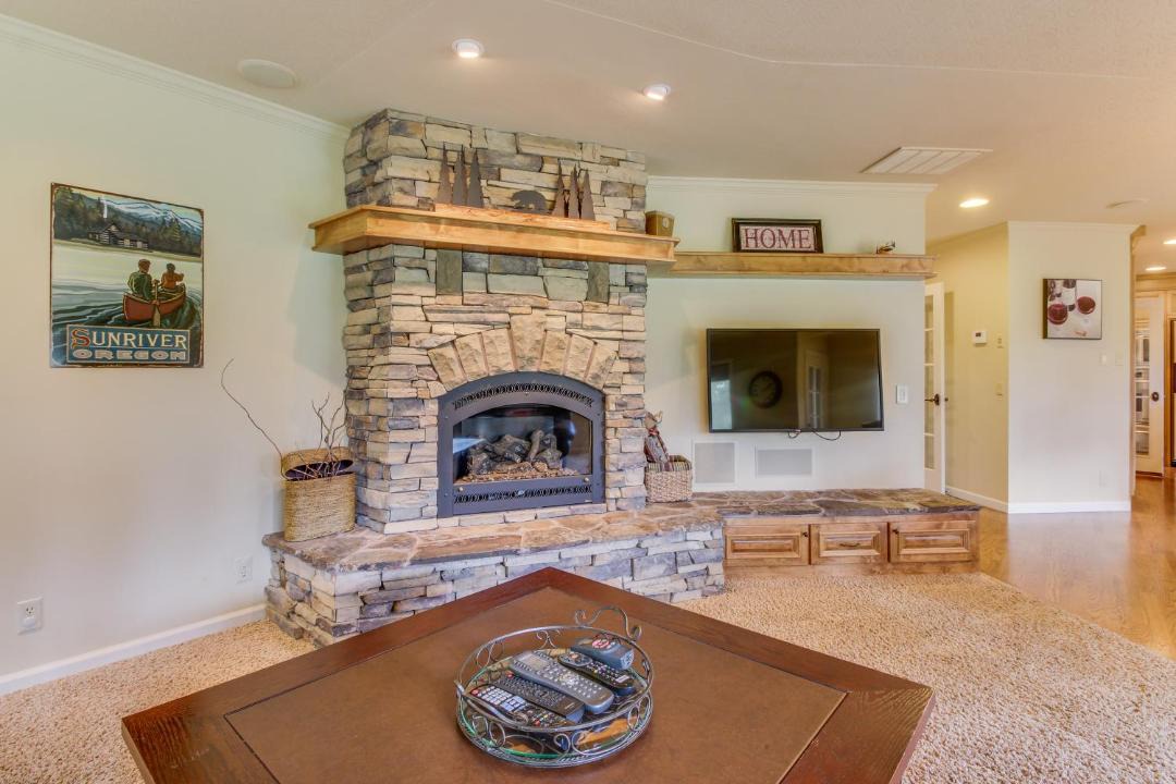 Photo of Livingroom in Sunriver