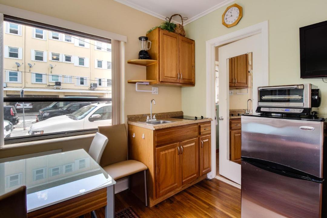 Photo of Others in Hollywood