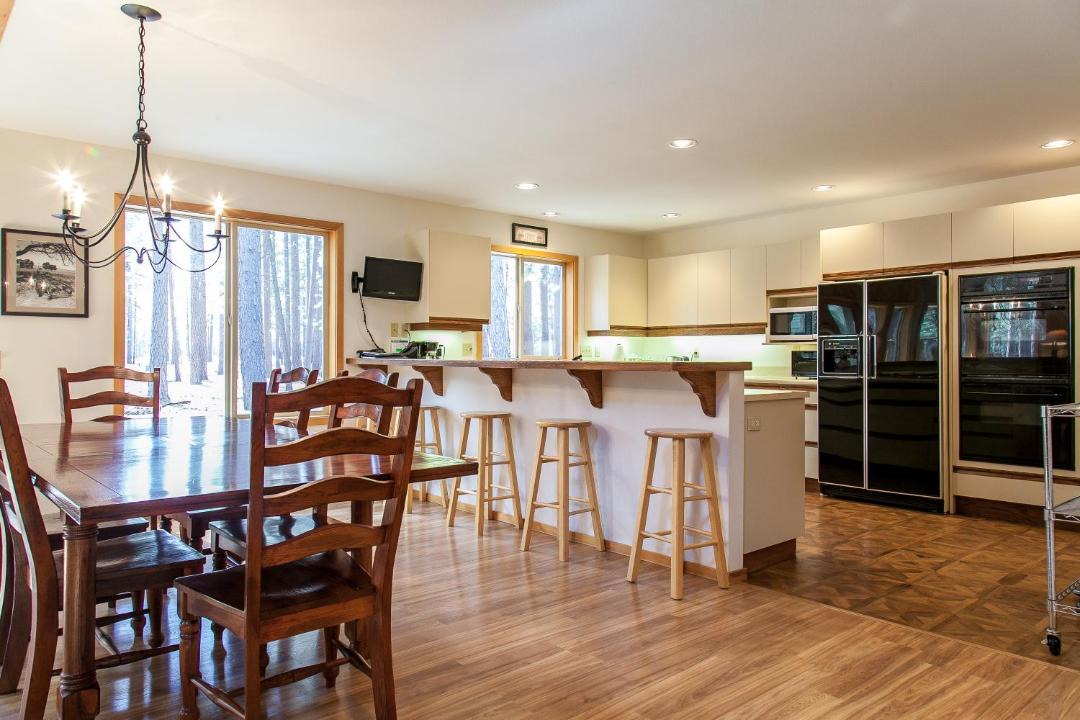 Photo of Livingroom in Black Butte Ranch