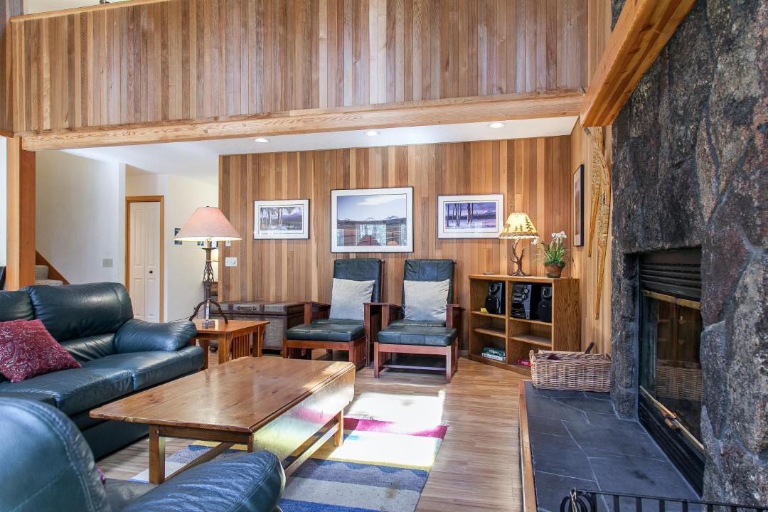 Photo of Livingroom in Black Butte Ranch