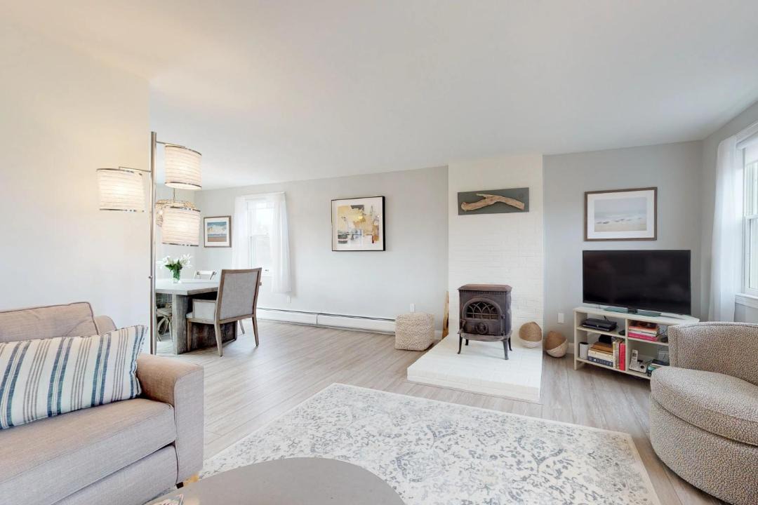 Photo of Livingroom in North Truro