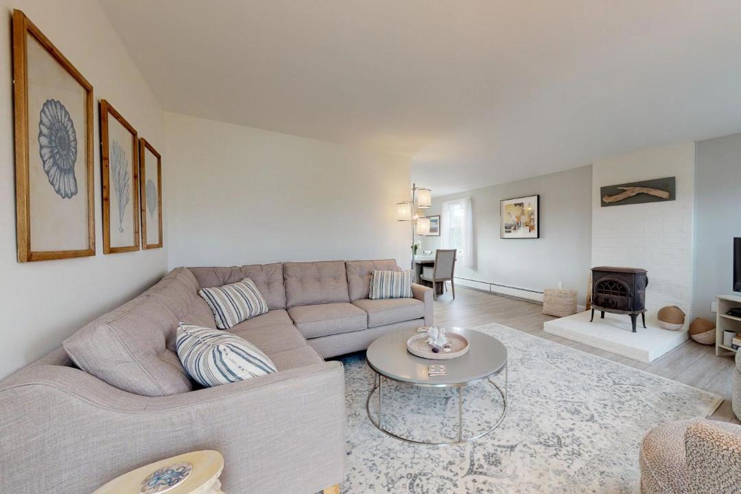 Photo of Livingroom in North Truro