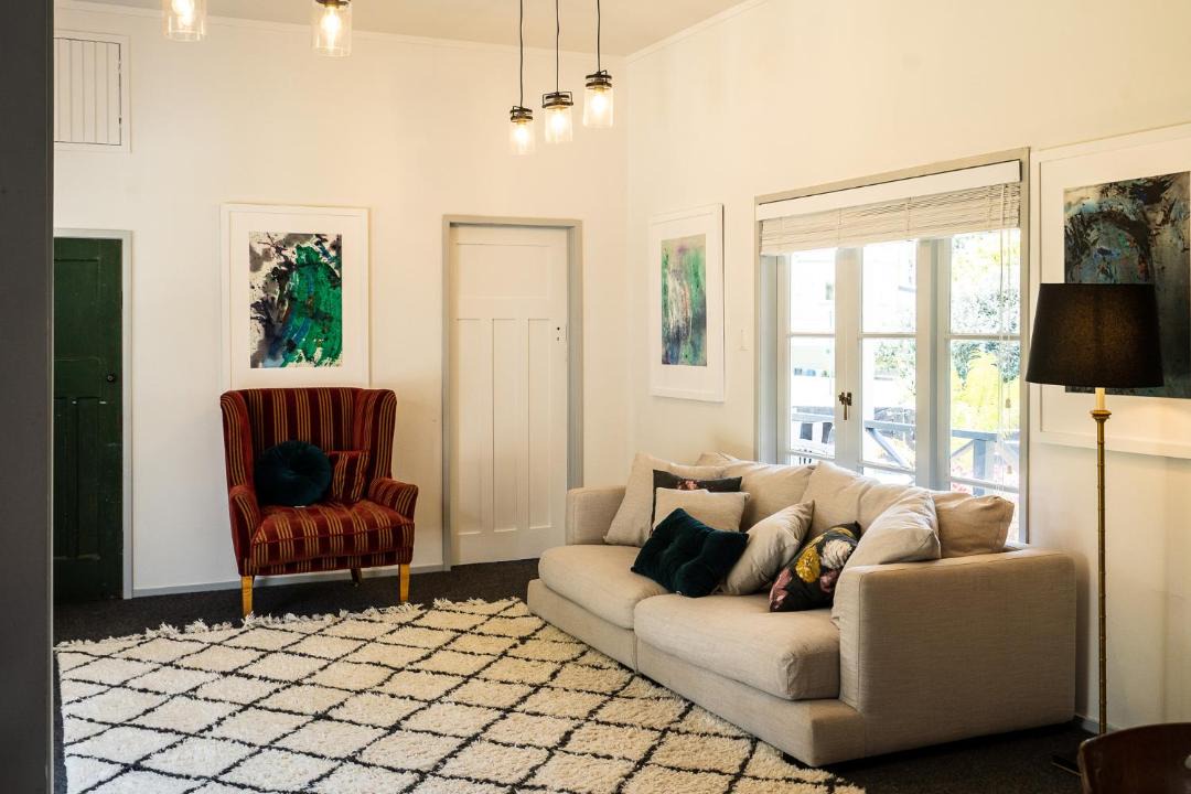 Photo of Livingroom in Russell