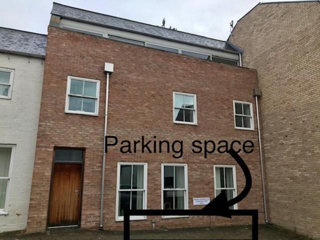 Photo of Buildings in Lincoln