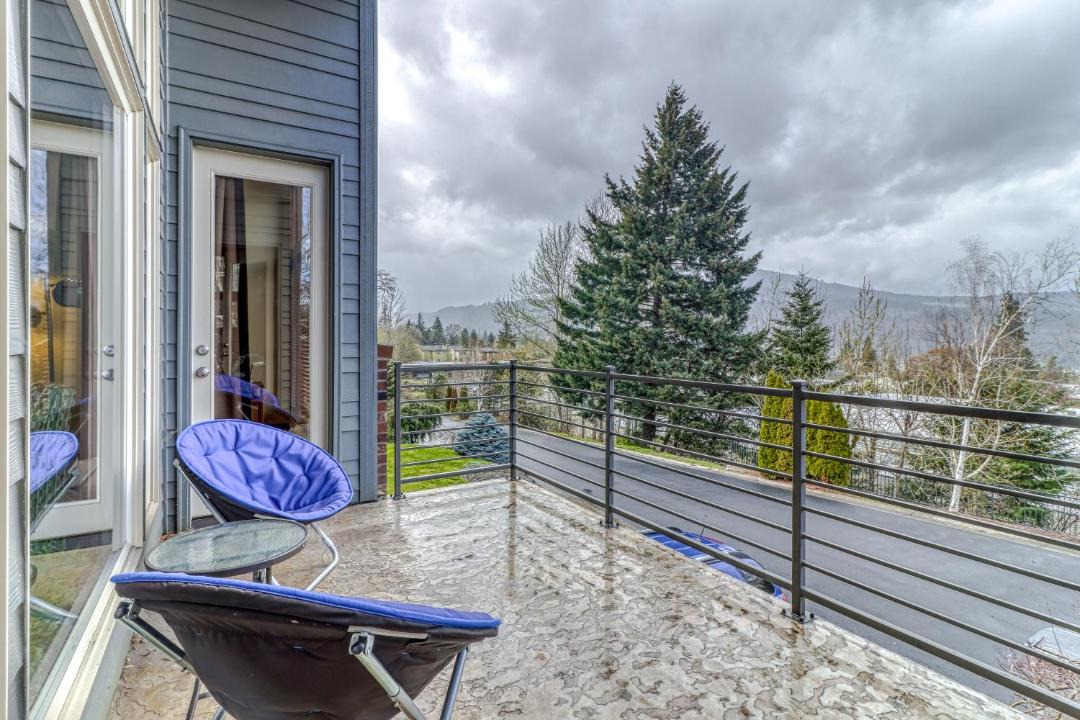 Photo of Patio Balcony in Hood River