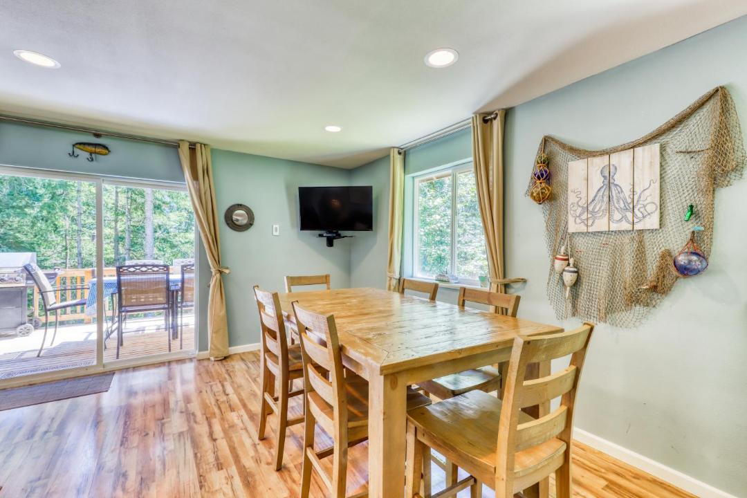 Photo of Others in Anderson Island