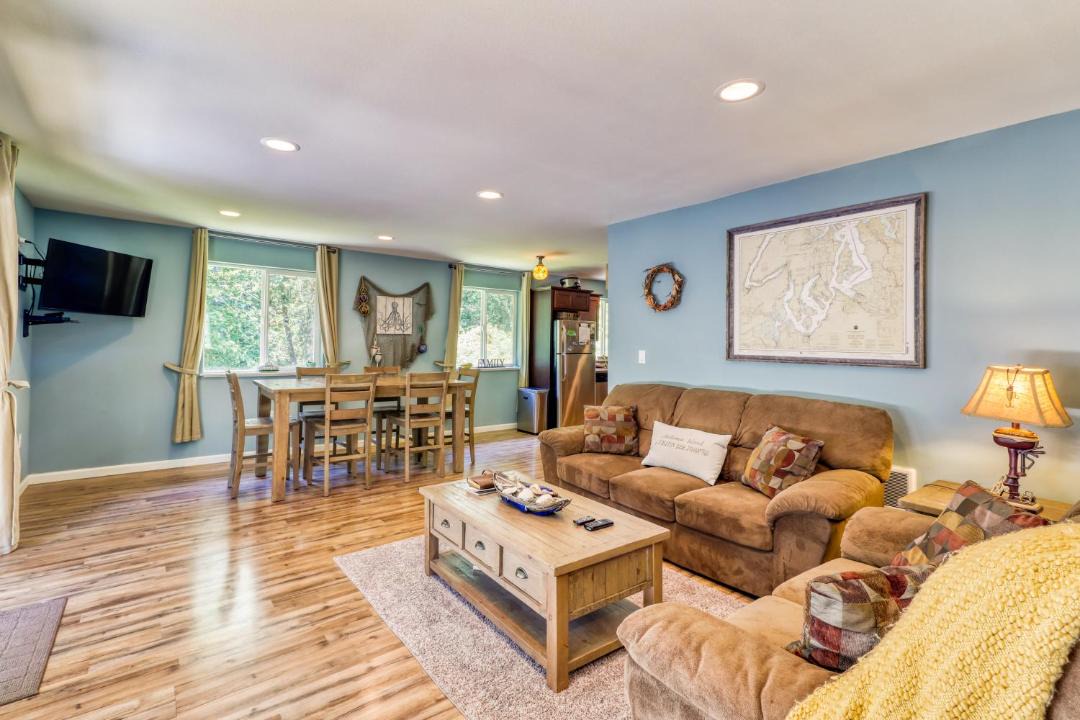 Photo of Others in Anderson Island