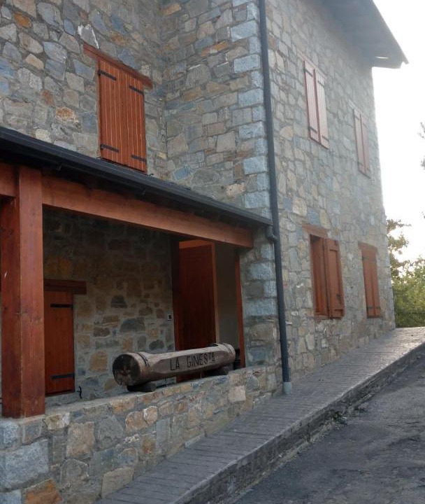 Photo of Buildings in Osseja