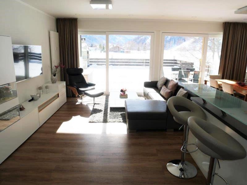 Photo of Livingroom in Taesch