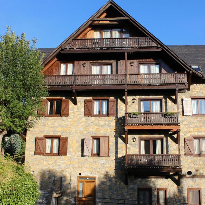 Photo of Buildings in Tredos