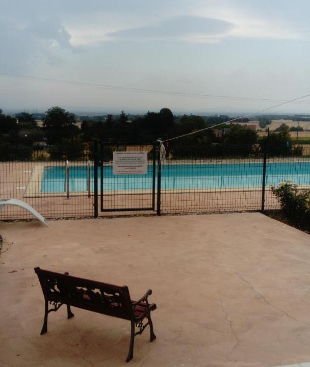 Photo of Others in Louchy-Montfand