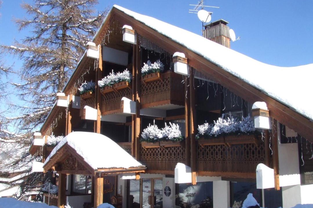 Photo of Others in Les Claux