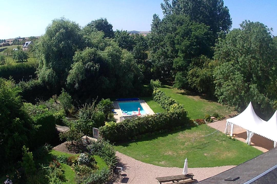 Photo of Others in Ouezy