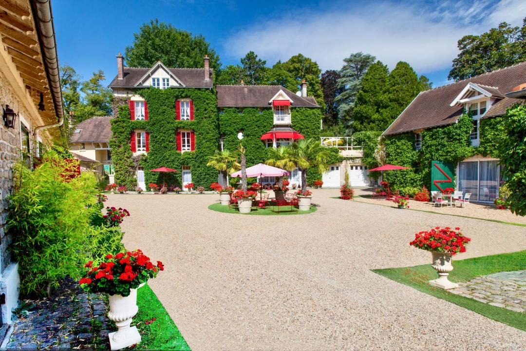 Photo of Others in Vineuil-Saint-Firmin