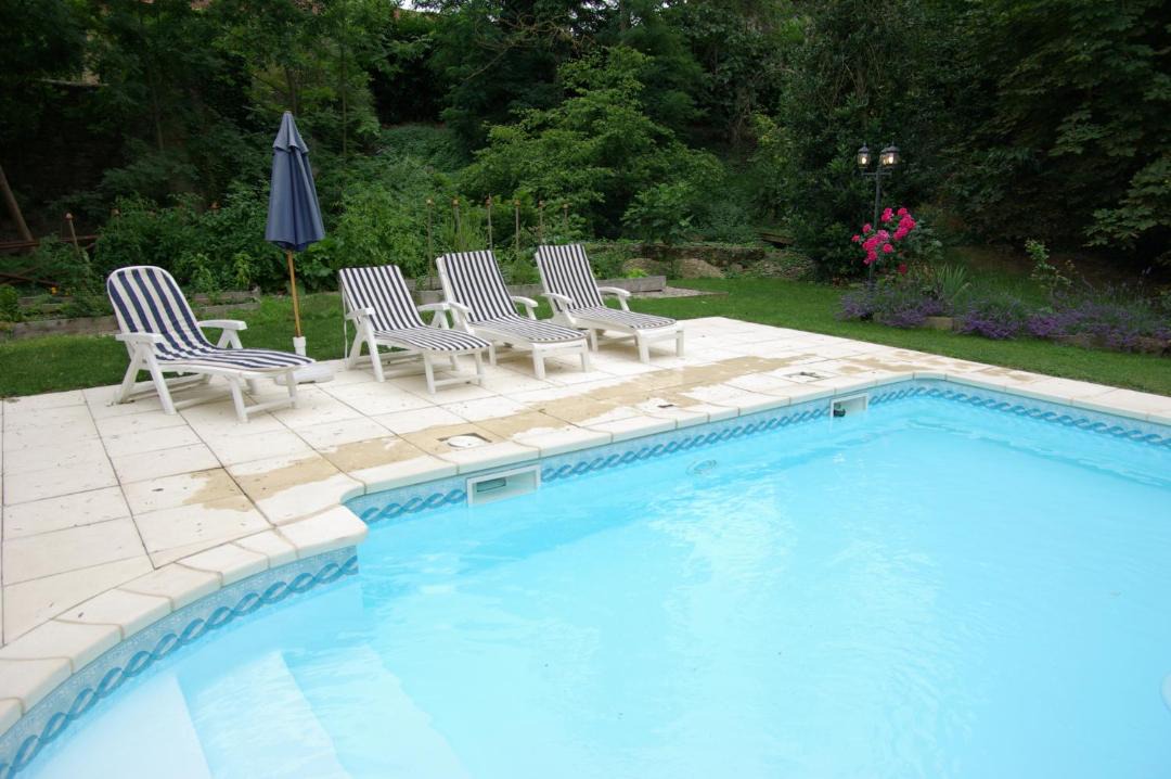 Photo of Others in Leran