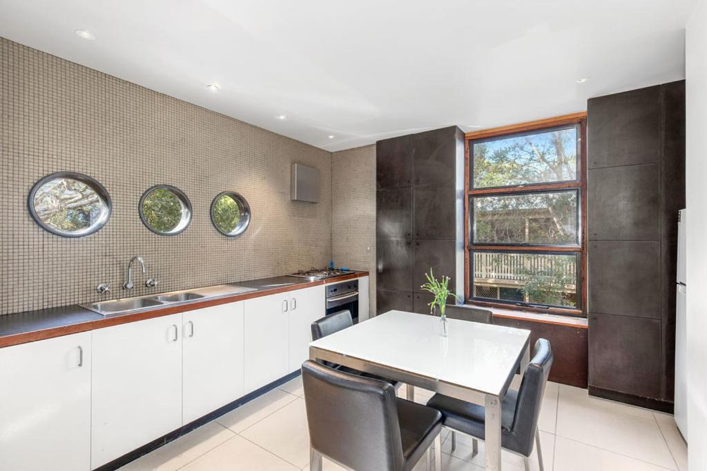 Photo of Kitchen in Emerald Beach