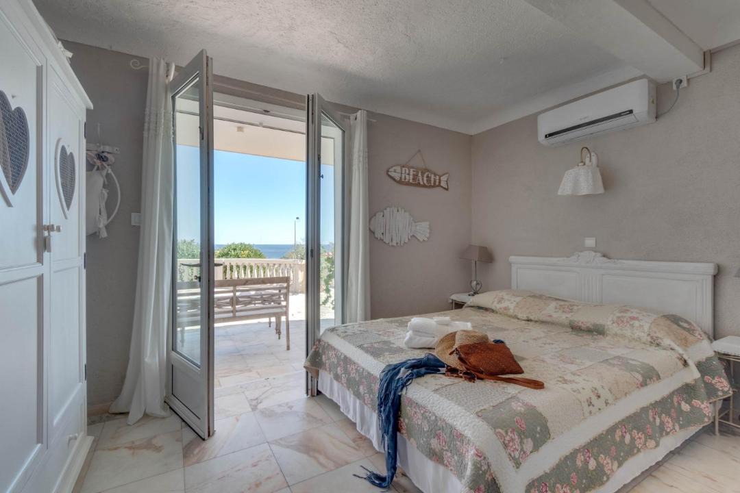 Photo of Bedroom in Les Issambres