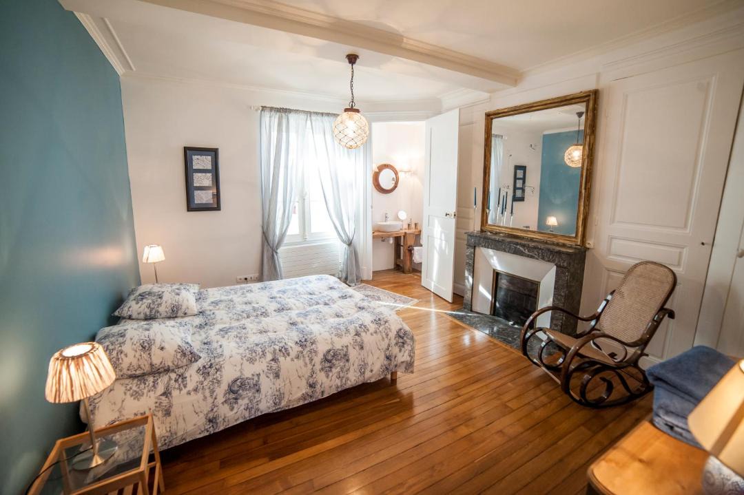 Photo of Bedroom in Chablis