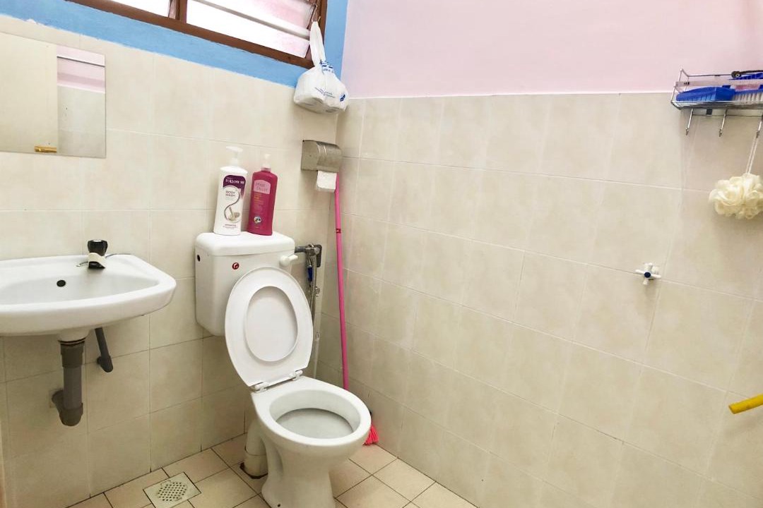 Photo of Bathroom in Taman Kolej Perdana