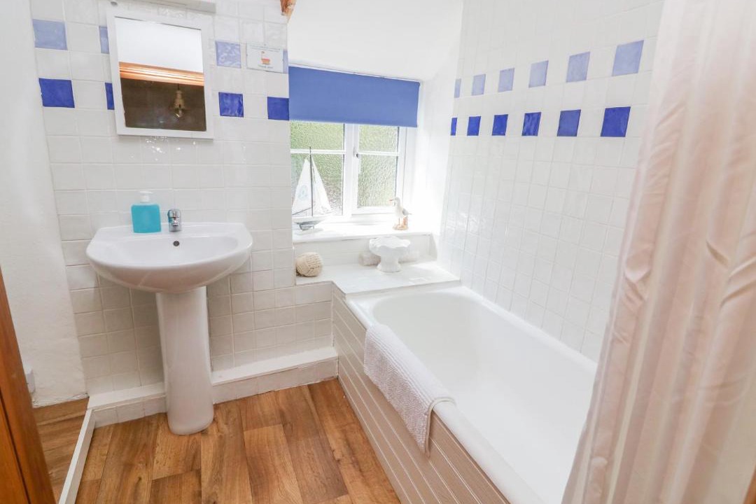 Photo of Bathroom in Burgh Island