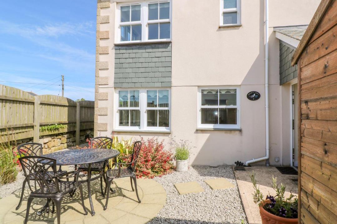 Photo of Others in The Lizard