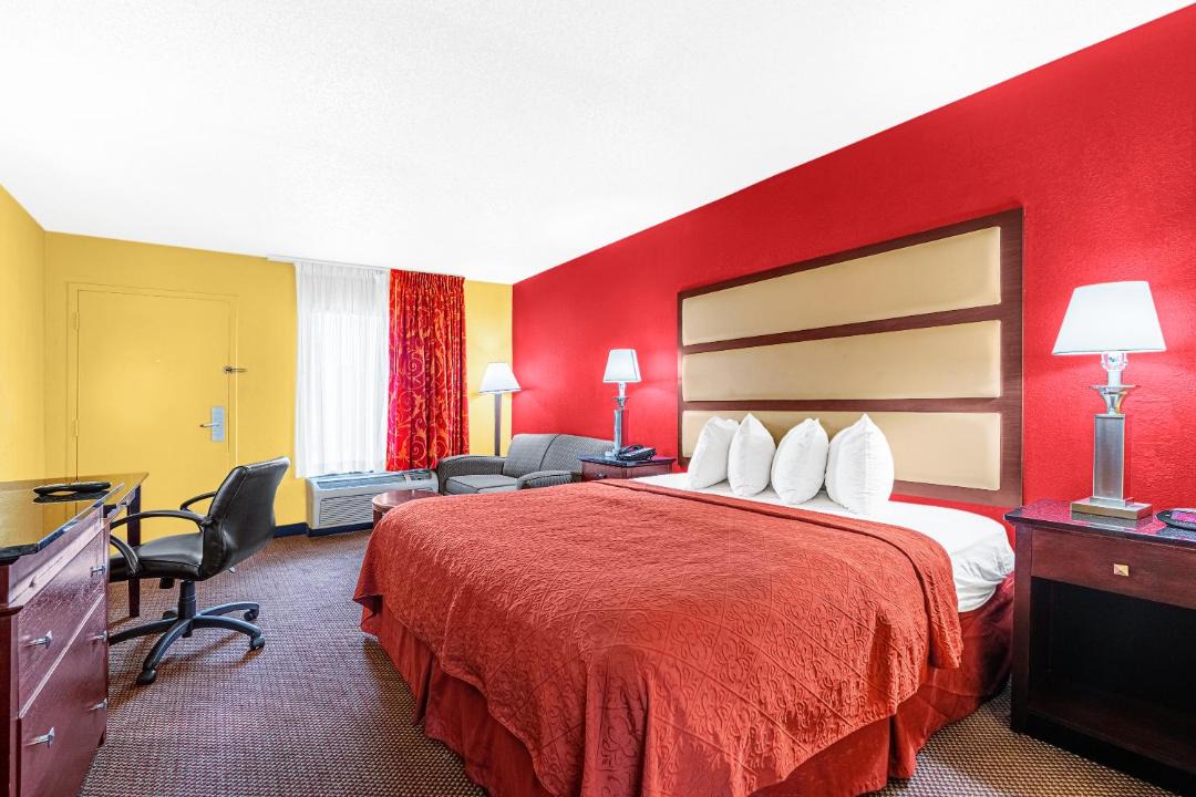Photo of Bedroom in Milledgeville