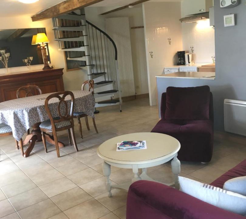 Photo of Livingroom in Saint-Pereuse